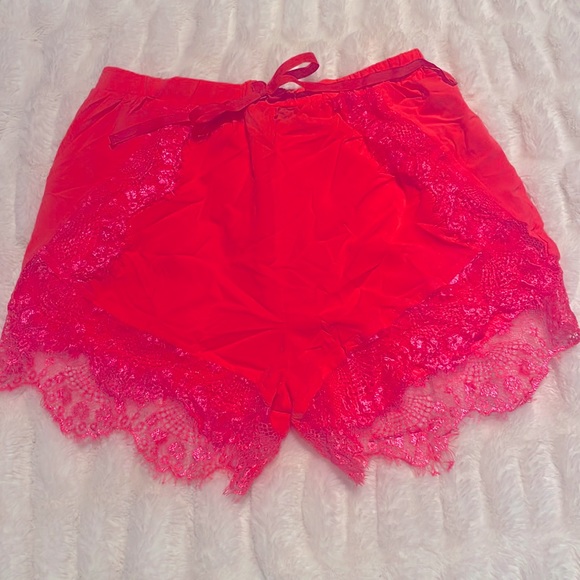 Mittoshop Lace‎ Shorts - Picture 1 of 5